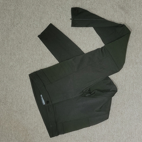 Athleta Trailsetter Ponte Motion Pants joggers hike   Yosemite Green sz 4  NEW - Picture 4 of 7